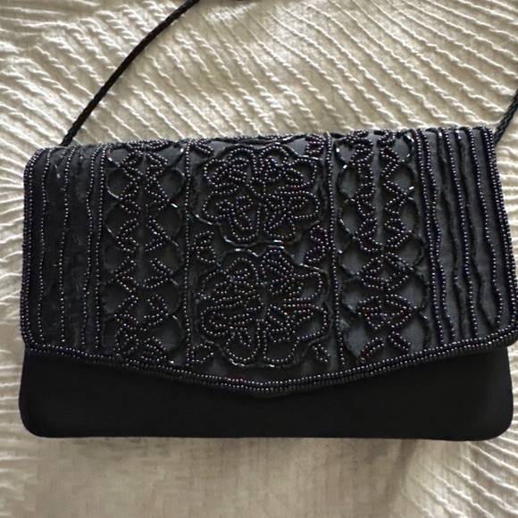 Black embroidered dress purse - Picture 3 of 4